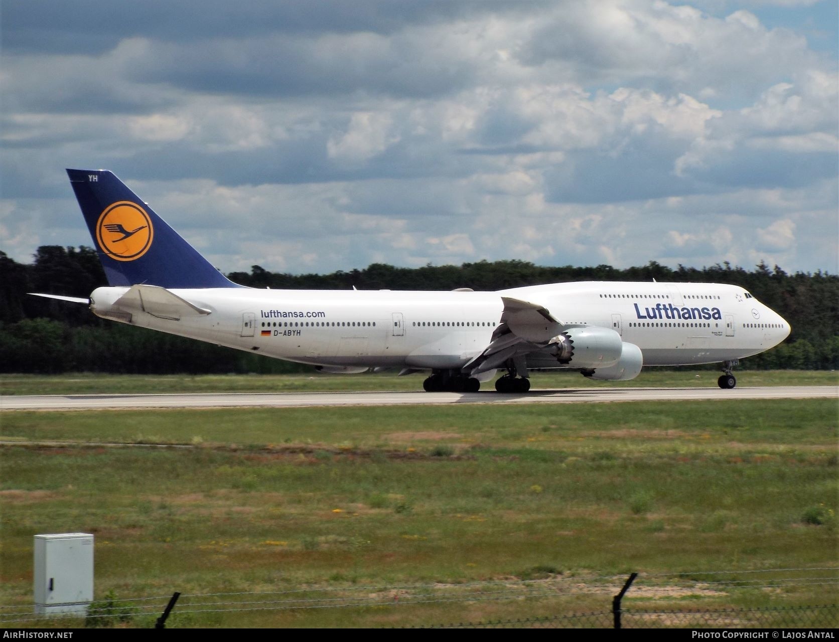 Aircraft Photo of D-ABYH | Boeing 747-830 | Lufthansa | AirHistory.net #500227