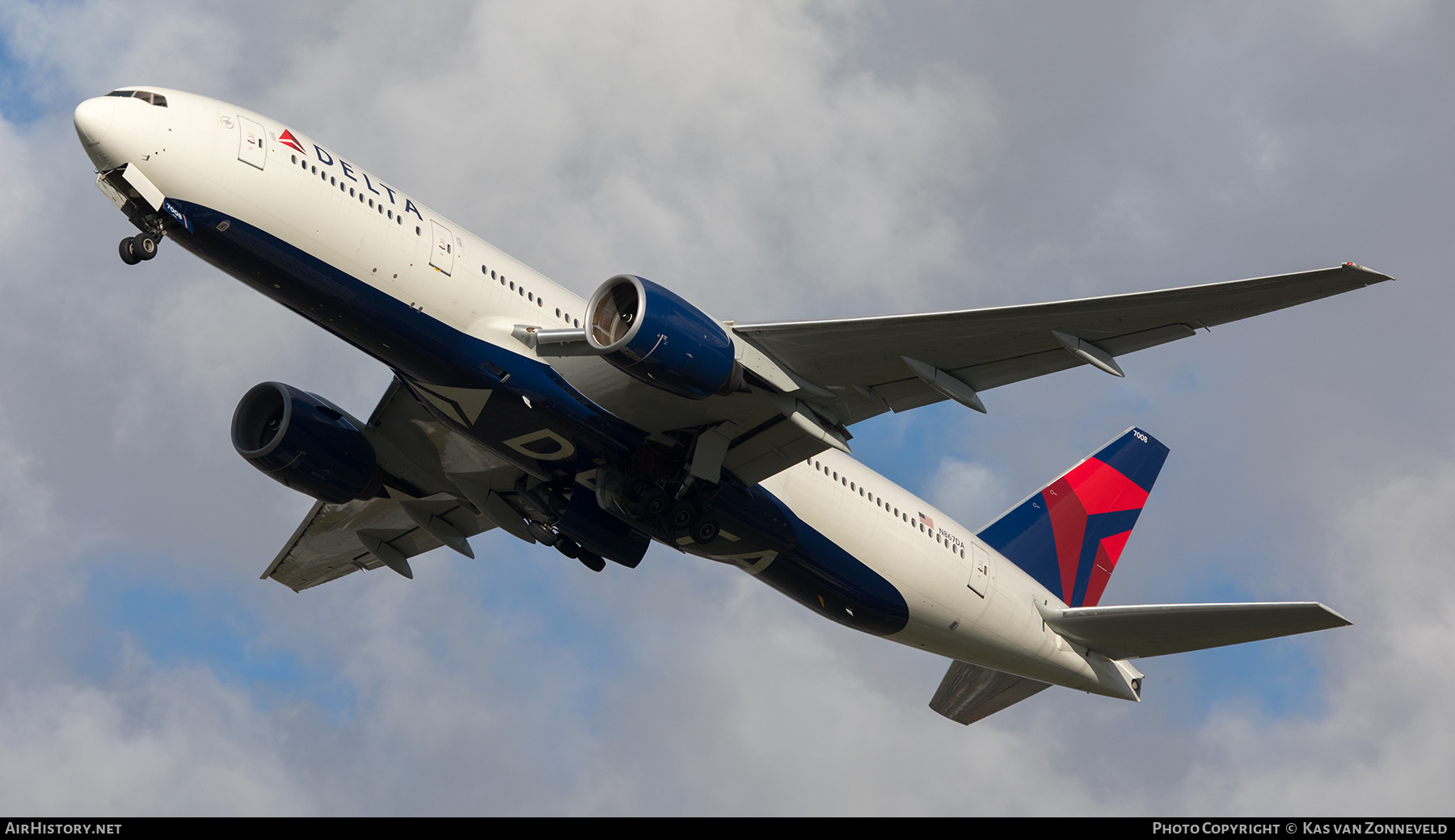 Aircraft Photo of N867DA | Boeing 777-232/ER | Delta Air Lines | AirHistory.net #500303