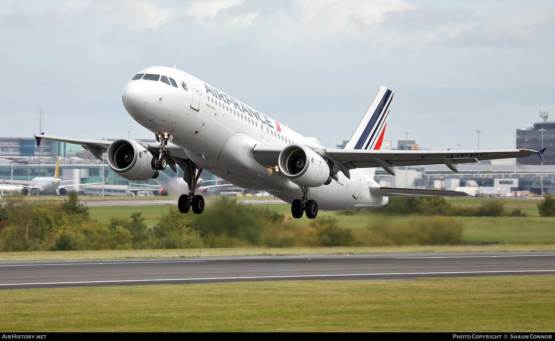 Aircraft Photo of F-HEPC | Airbus A320-214 | Air France | AirHistory.net #500482