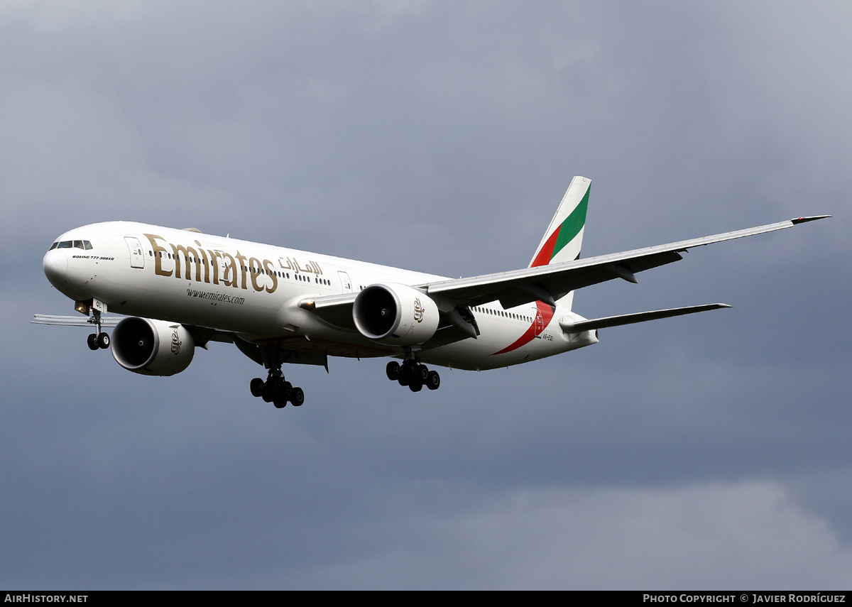 Aircraft Photo of A6-EQL | Boeing 777-300/ER | Emirates | AirHistory.net #500584