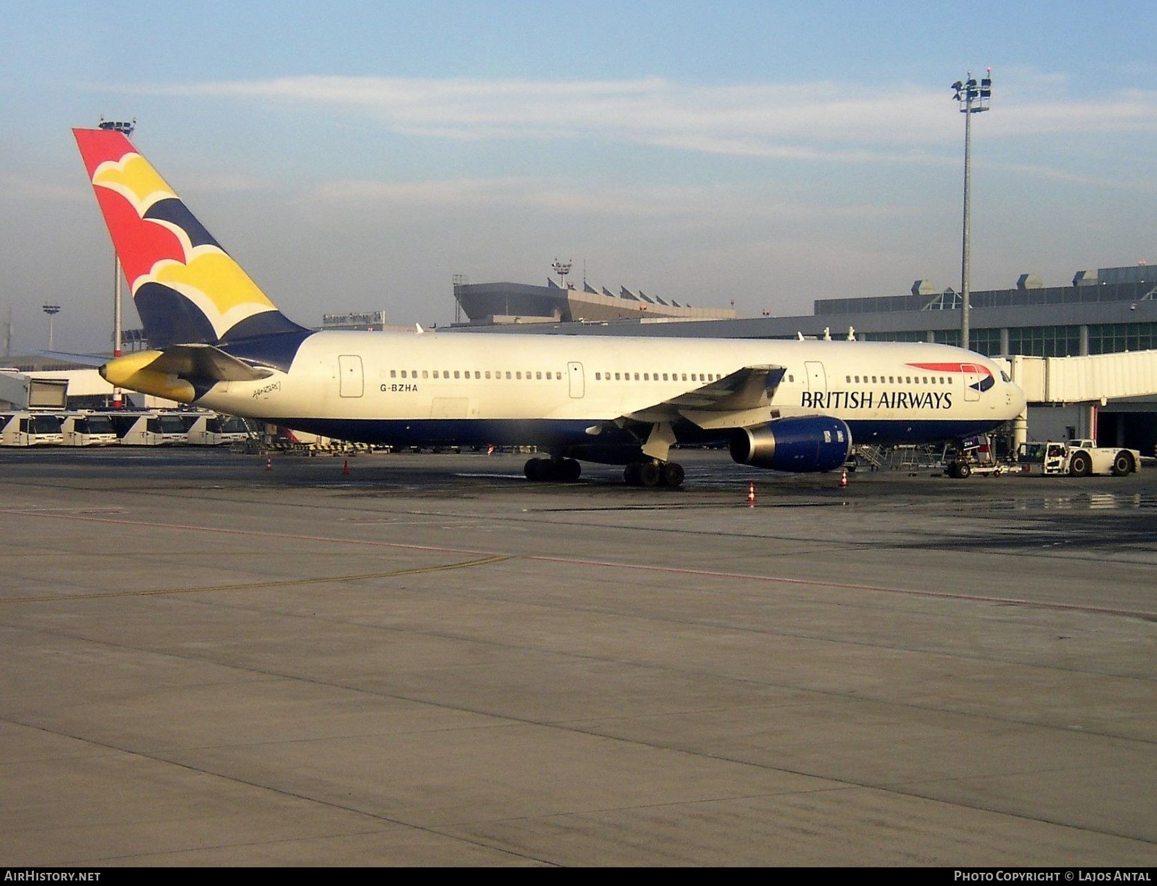 Aircraft Photo of G-BZHA | Boeing 767-336/ER | British Airways | AirHistory.net #500645