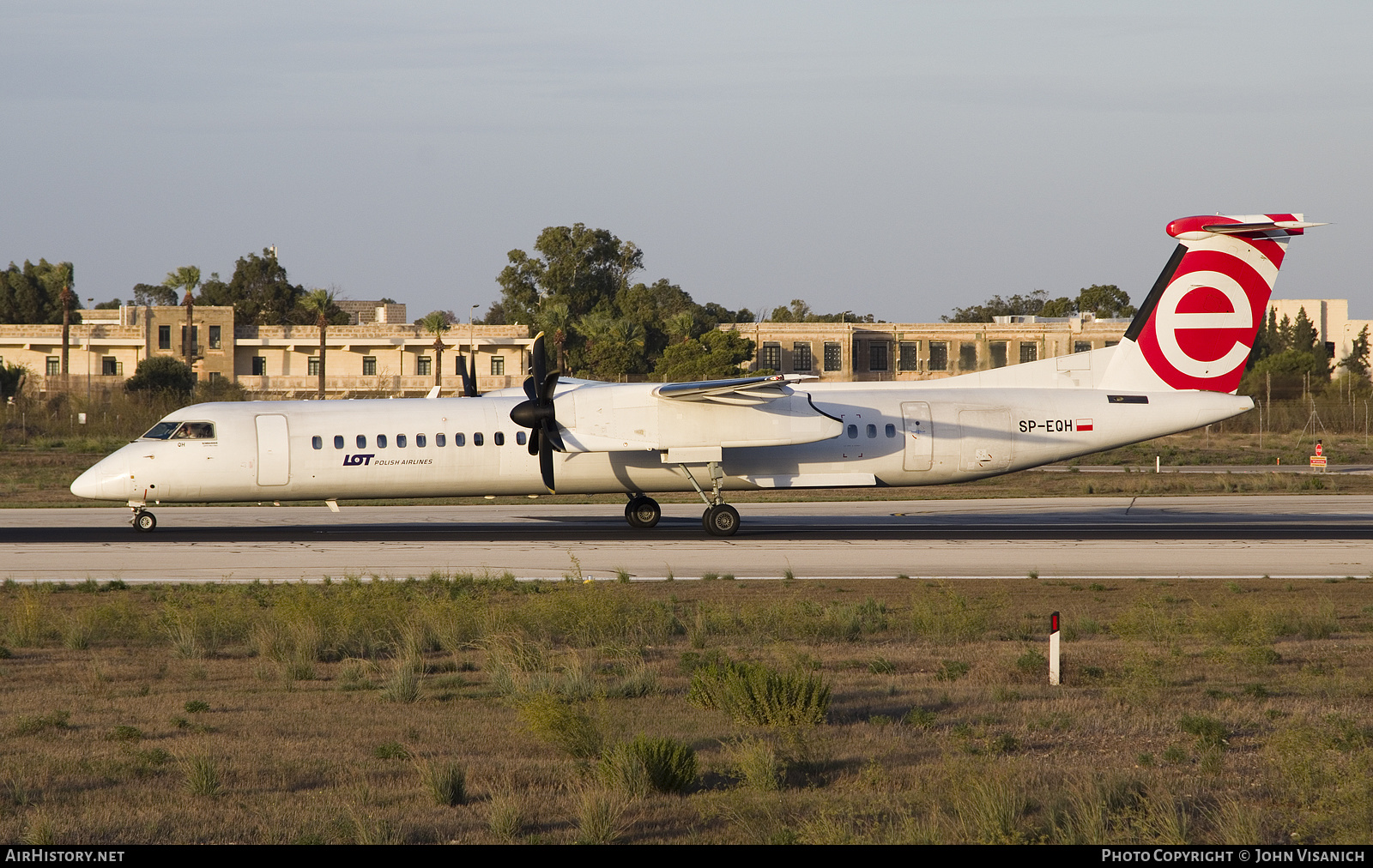 Aircraft Photo of SP-EQH | Bombardier DHC-8-402 Dash 8 | EuroLOT | AirHistory.net #500679