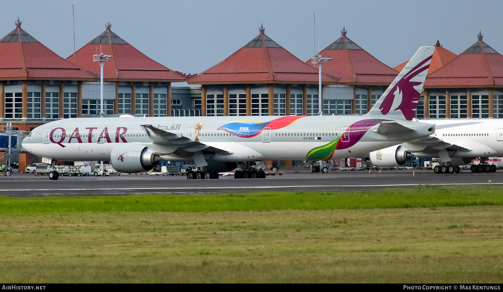 Aircraft Photo of A7-BAX | Boeing 777-3DZ/ER | Qatar Airways | AirHistory.net #500695