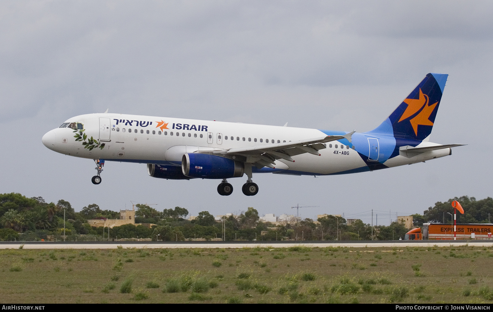 Aircraft Photo of 4X-ABG | Airbus A320-232 | Israir | AirHistory.net #500701