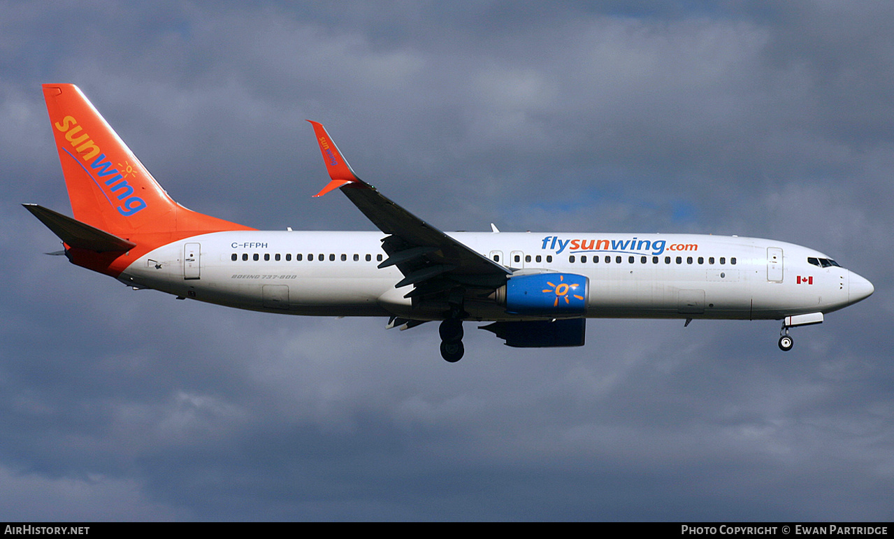 Aircraft Photo of C-FFPH | Boeing 737-81D | Sunwing Airlines | AirHistory.net #500779