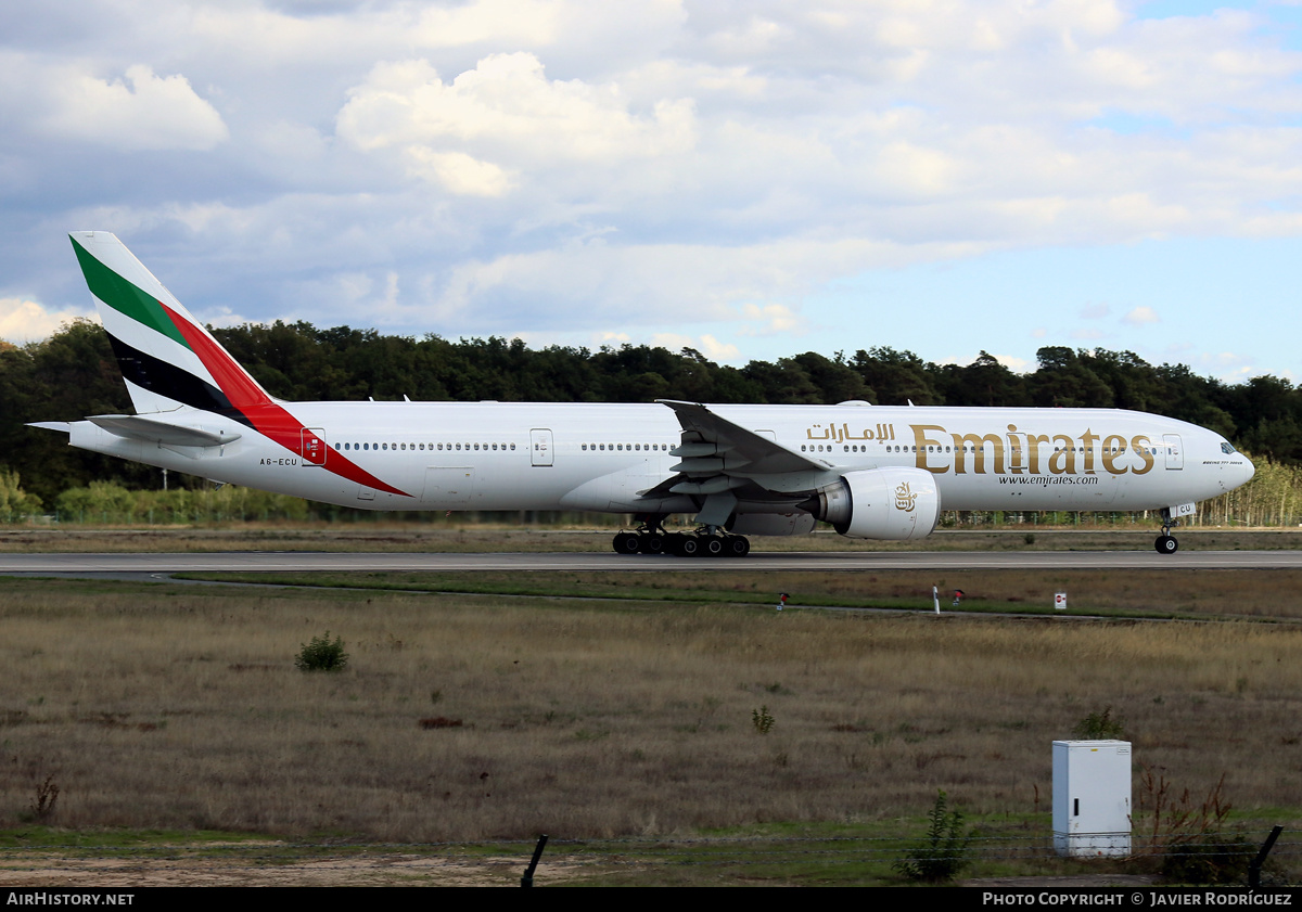 Aircraft Photo of A6-ECU | Boeing 777-31H/ER | Emirates | AirHistory.net #500826