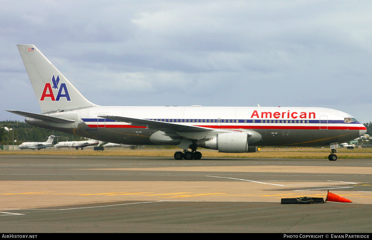 Aircraft Photo of N324AA | Boeing 767-223(ER) | American Airlines | AirHistory.net #500849