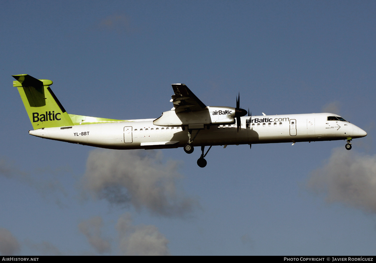 Aircraft Photo of YL-BBT | Bombardier DHC-8-402 Dash 8 | AirBaltic | AirHistory.net #500952