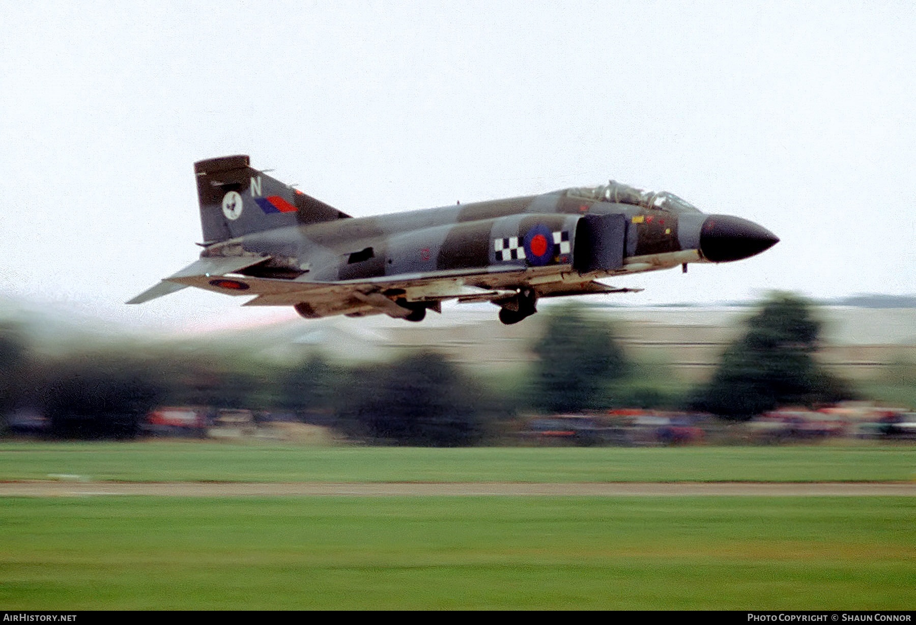 Aircraft Photo of XV572 | McDonnell Douglas F-4K Phantom FG1 | UK - Air Force | AirHistory.net #500965