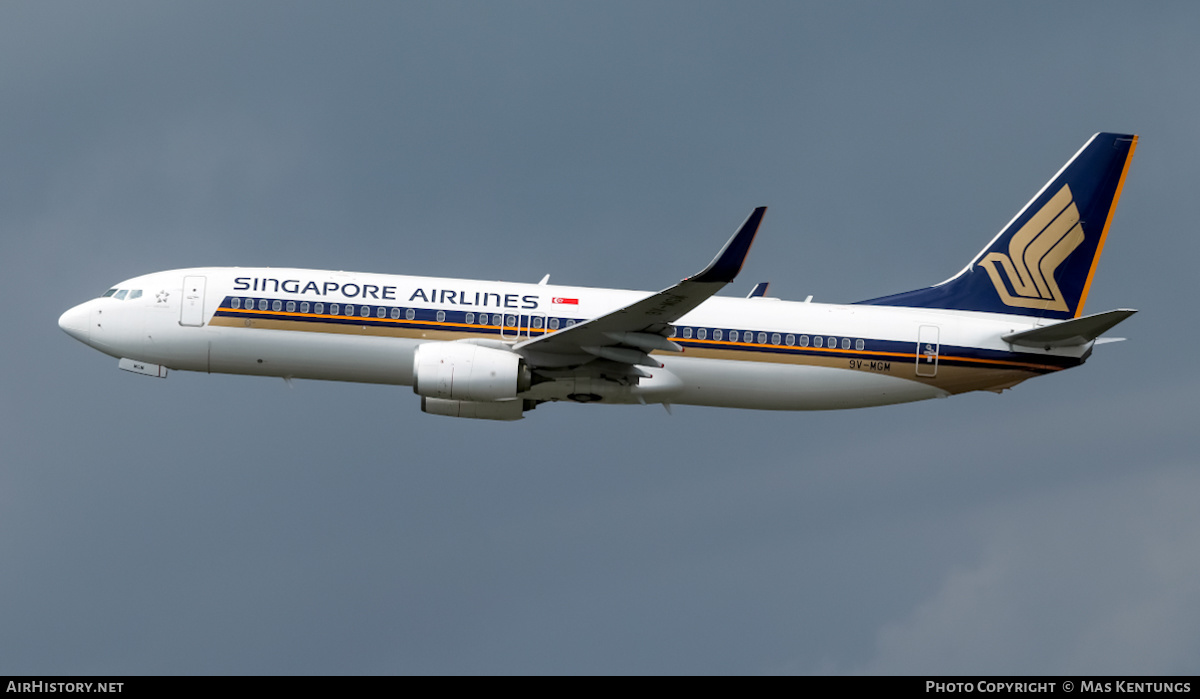Aircraft Photo of 9V-MGM | Boeing 737-8SA | Singapore Airlines | AirHistory.net #501055