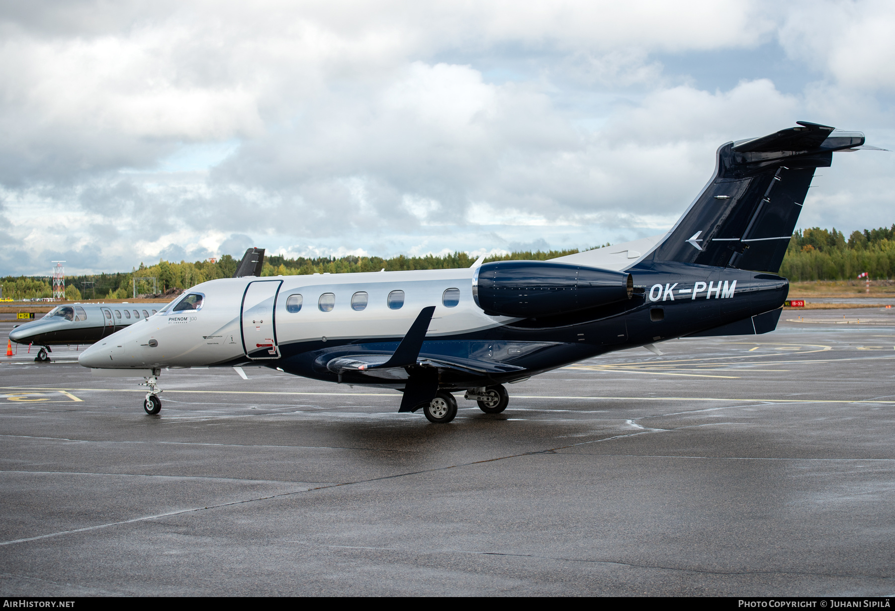 Aircraft Photo of OK-PHM | Embraer EMB-505 Phenom 300 | Atmospherica Aviation | AirHistory.net #501087