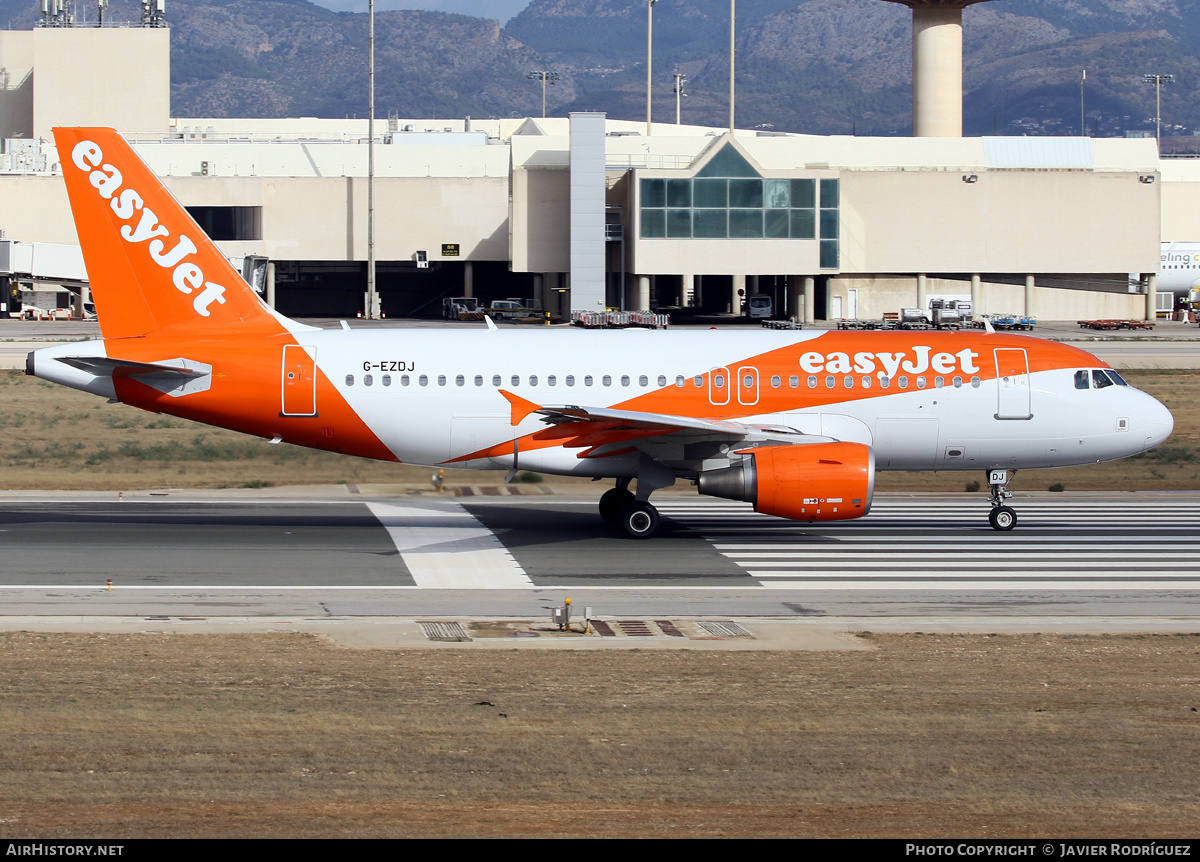 Aircraft Photo of G-EZDJ | Airbus A319-111 | EasyJet | AirHistory.net #501157