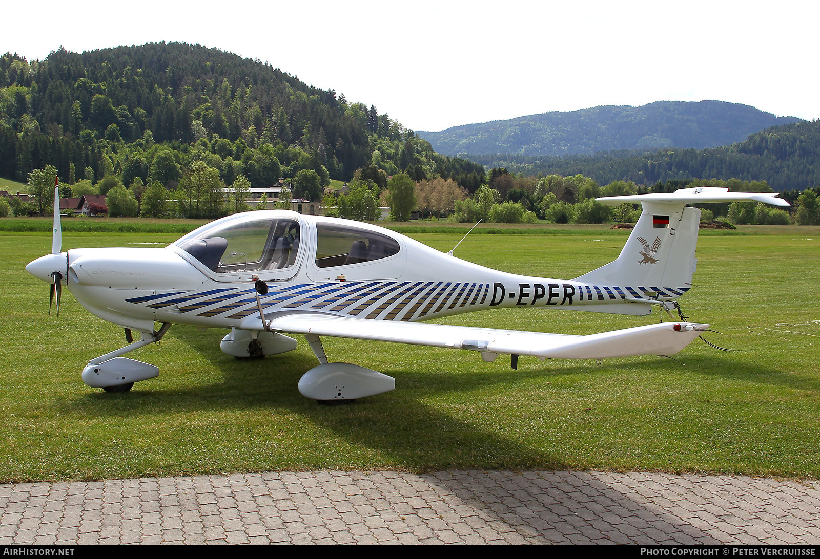 Aircraft Photo of D-EPER | Diamond DA40 Diamond Star | AirHistory.net #501204
