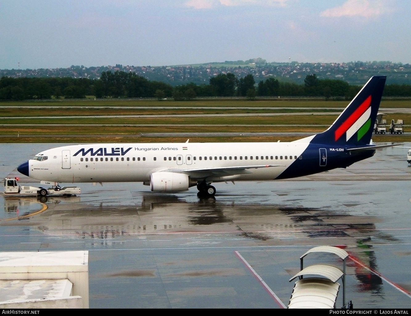 Aircraft Photo of HA-LOH | Boeing 737-83N | Malév - Hungarian Airlines | AirHistory.net #501205