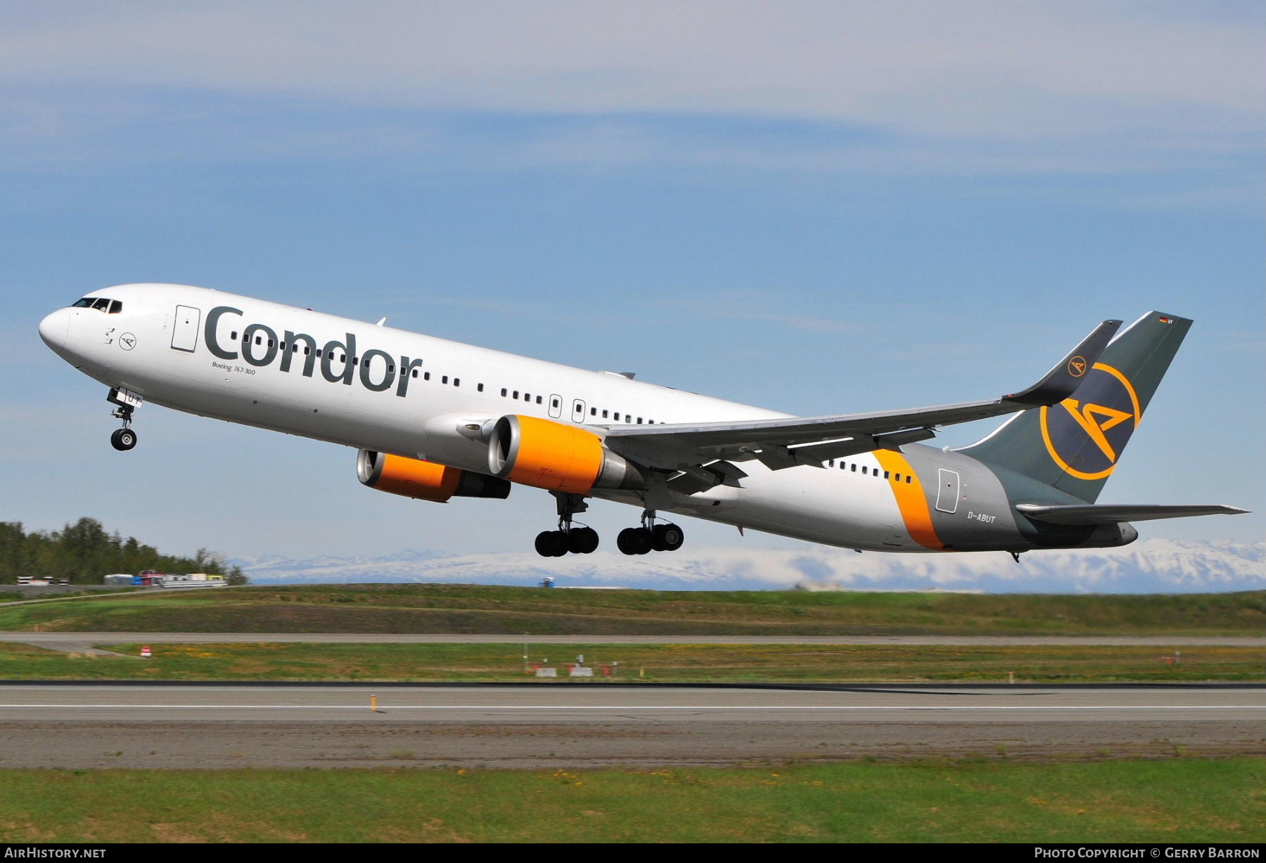 Aircraft Photo of D-ABUT | Boeing 767-3Q8/ER | Condor Flugdienst | AirHistory.net #501249