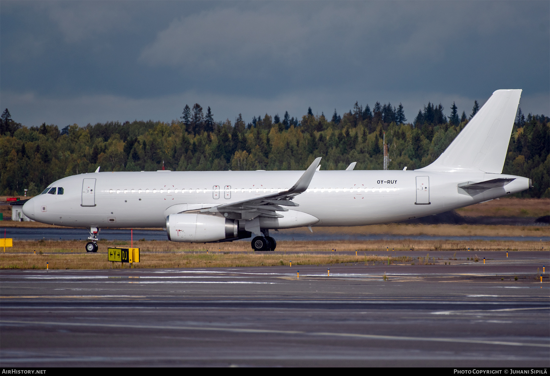 Aircraft Photo of OY-RUY | Airbus A320-232 | AirHistory.net #501301