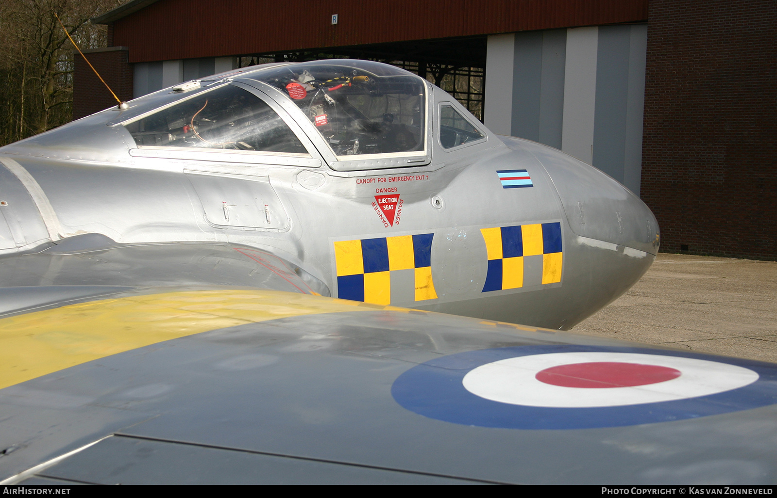 Aircraft Photo of WZ589 / G-DHZZ | De Havilland D.H. 115 Vampire T55 | UK - Air Force | AirHistory.net #501327