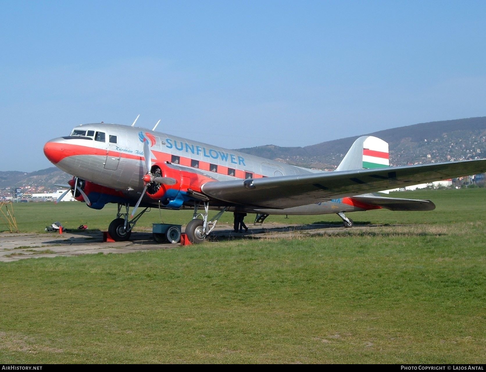 Aircraft Photo of HA-LIX | Lisunov Li-2T | Sunflower | AirHistory.net #501330