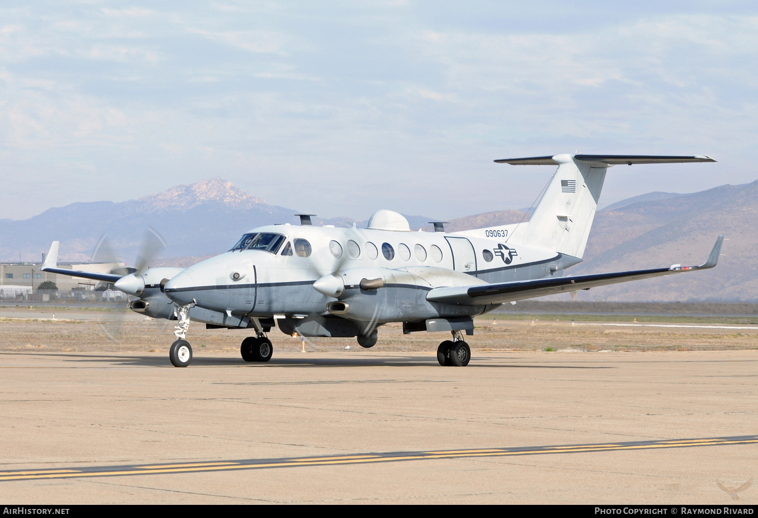 Aircraft Photo of 09-0637 / 090637 | Hawker Beechcraft MC-12W Liberty (350ER) | USA - Air Force | AirHistory.net #501341