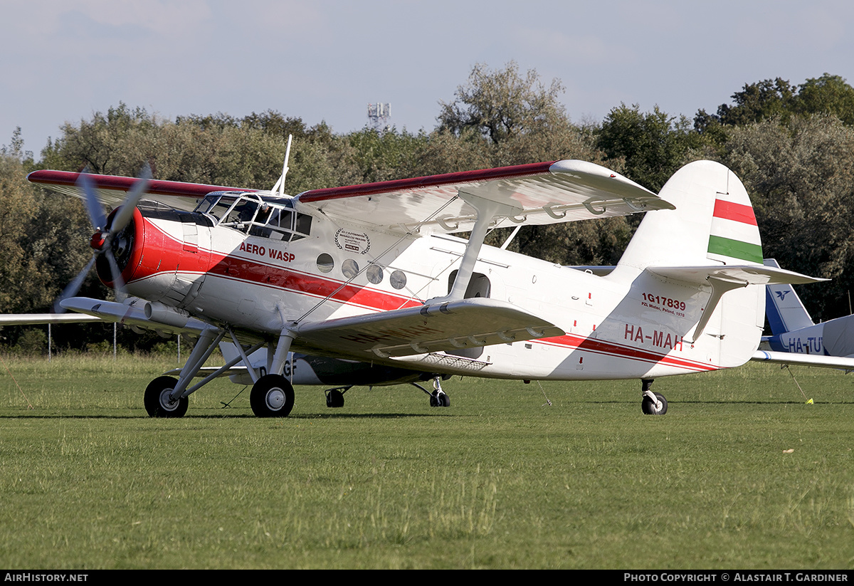 Aircraft Photo of HA-MAH | Antonov An-2R | Aero Wasp | AirHistory.net #501355