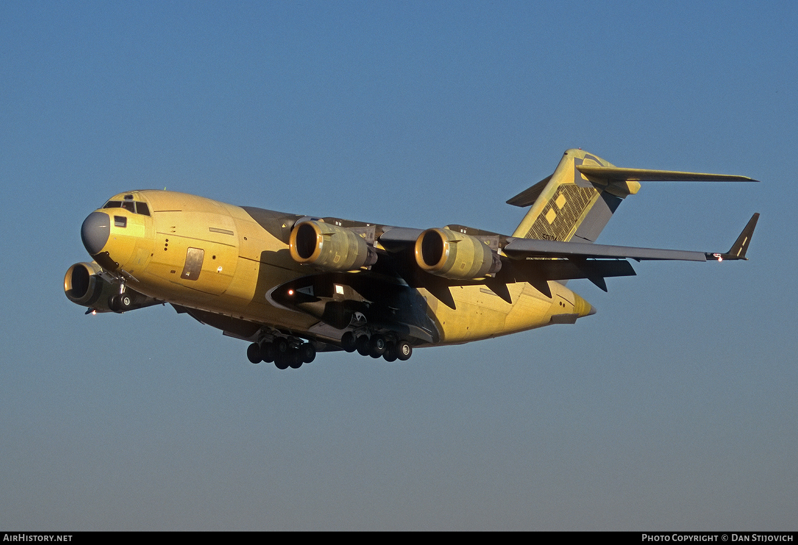 Aircraft Photo of 95-0104 / 50104 | McDonnell Douglas C-17A Globemaster III | McDonnell Douglas | AirHistory.net #501371