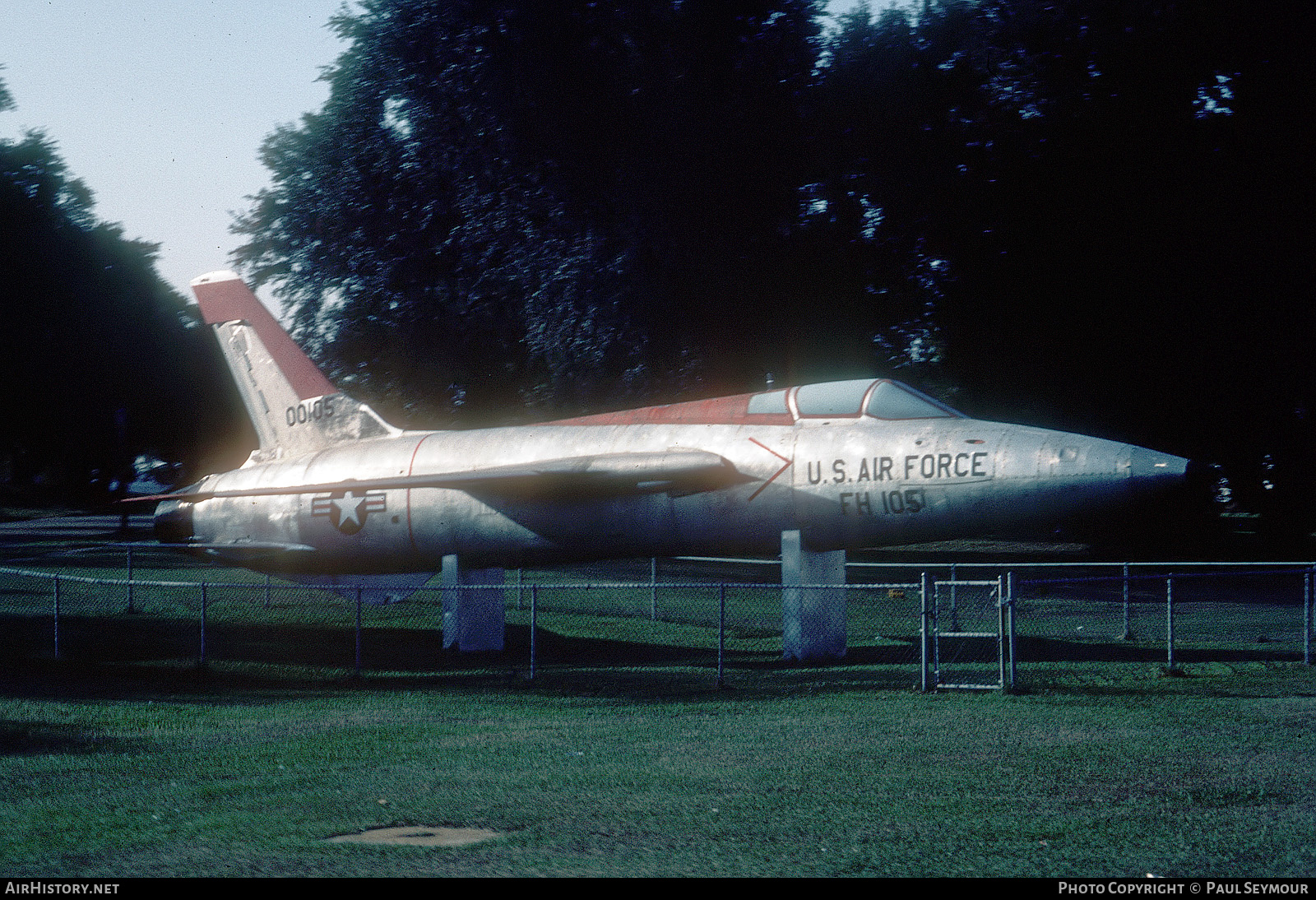 Aircraft Photo of 00105 | Republic F-105B Thunderchief | USA - Air Force | AirHistory.net #501502