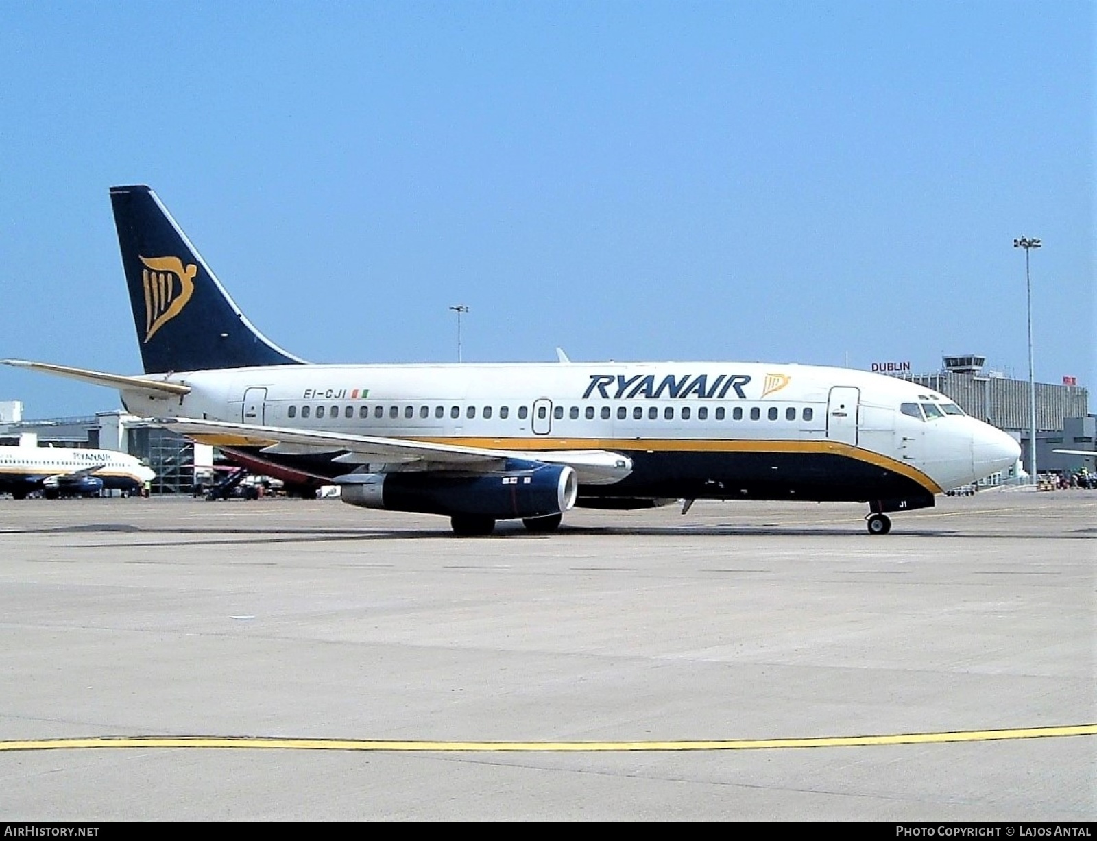 Aircraft Photo of EI-CJI | Boeing 737-2E7/Adv | Ryanair | AirHistory.net #501591