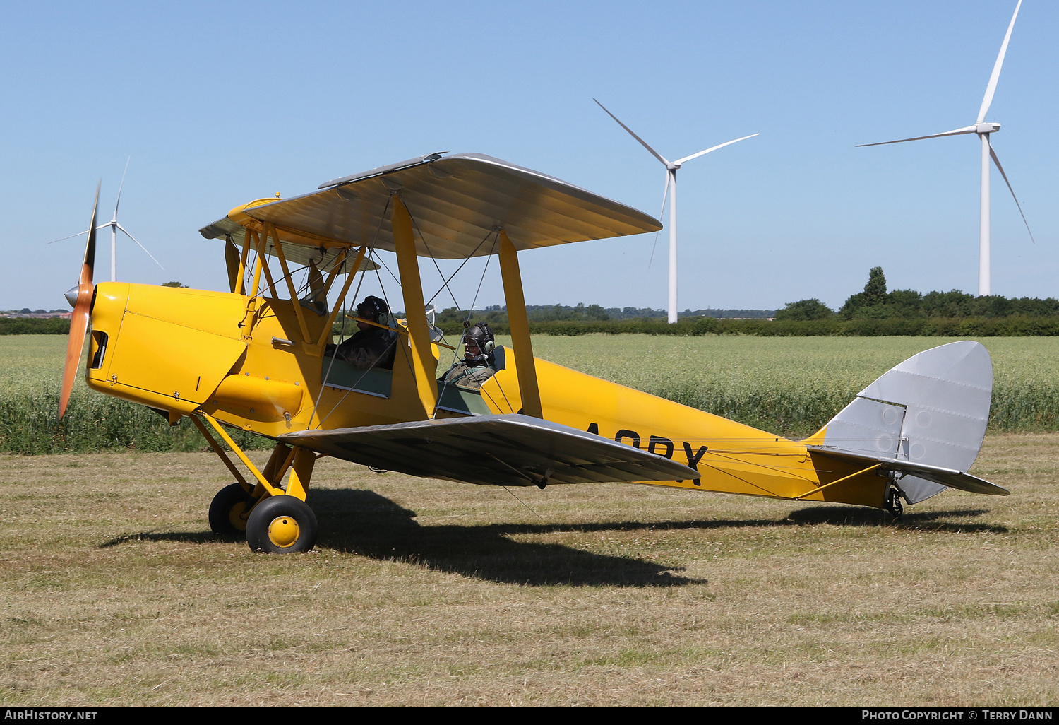 Aircraft Photo of G-AOBX | De Havilland D.H. 82A Tiger Moth II | AirHistory.net #501863