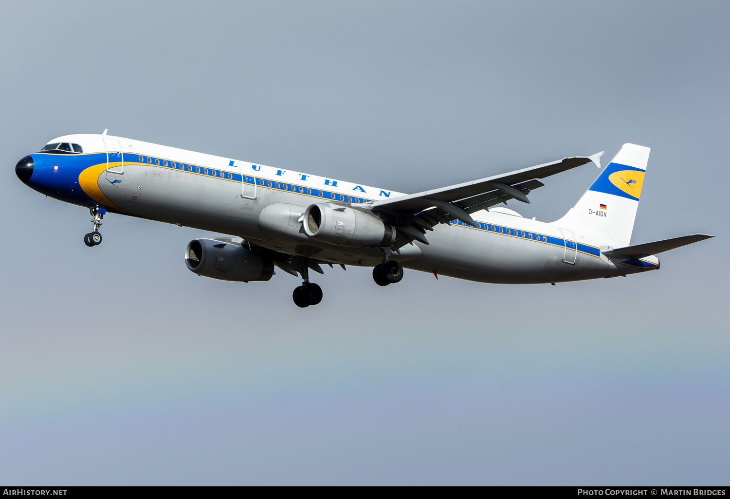 Aircraft Photo of D-AIDV | Airbus A321-231 | Lufthansa | AirHistory.net #501874