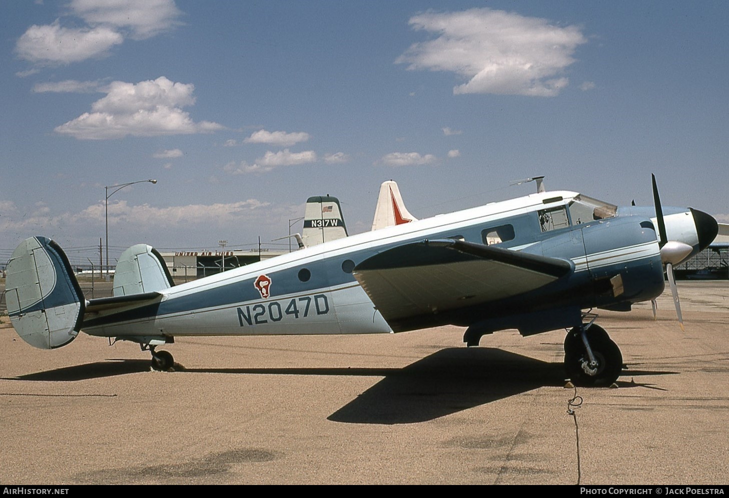 Aircraft Photo of N2047D | Beech D18S | AirHistory.net #502062