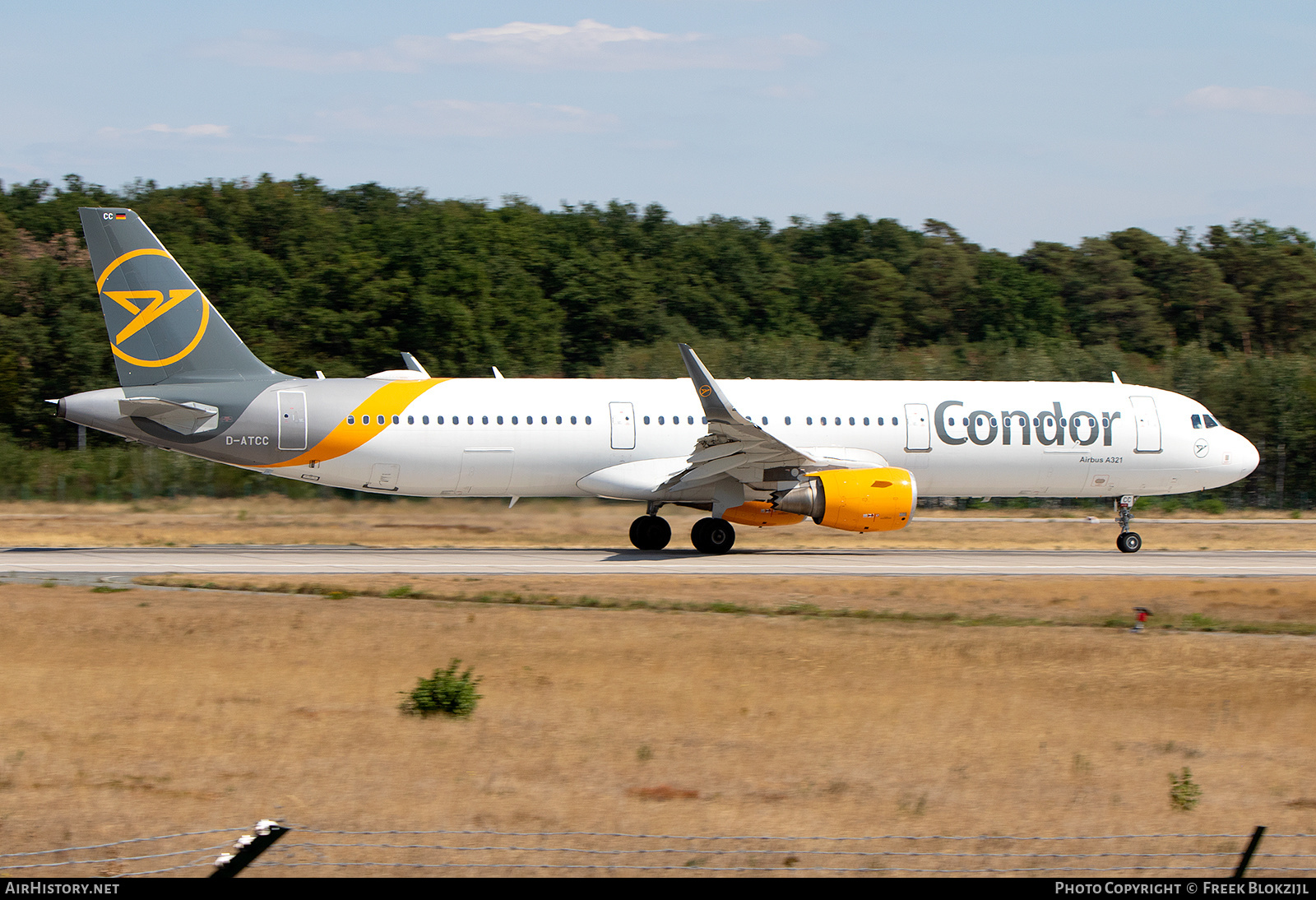 Aircraft Photo of D-ATCC | Airbus A321-211 | Condor Flugdienst | AirHistory.net #502212