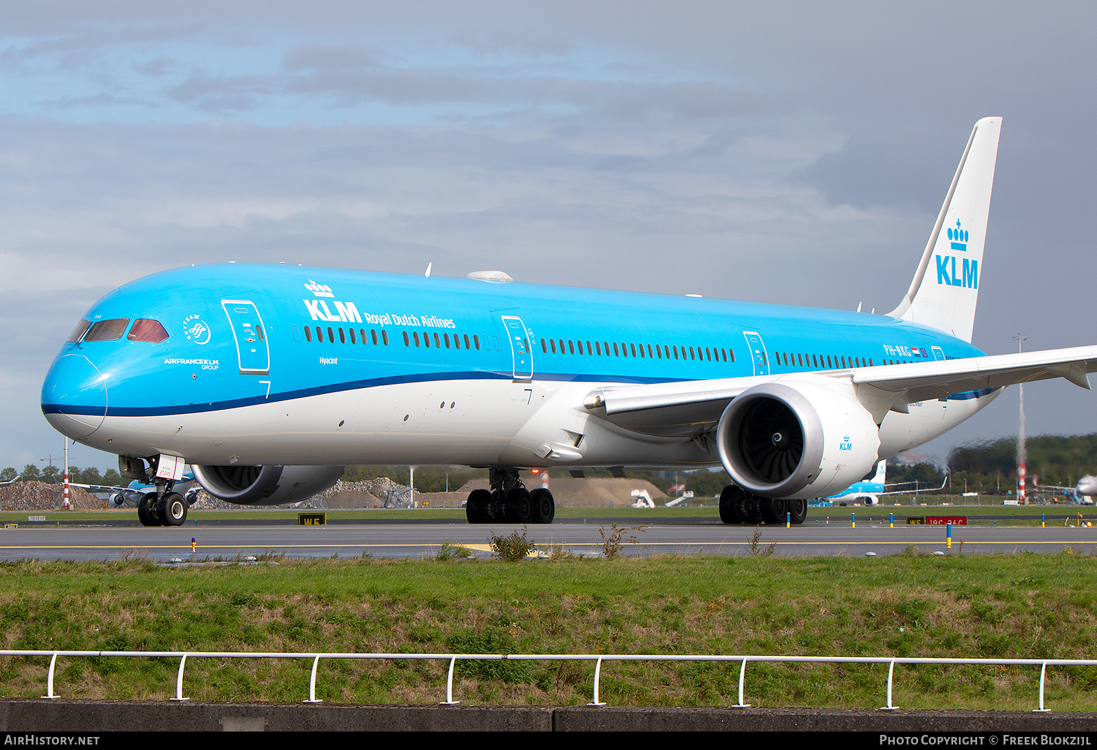 Aircraft Photo of PH-BKG | Boeing 787-10 Dreamliner | KLM - Royal Dutch Airlines | AirHistory.net #502226