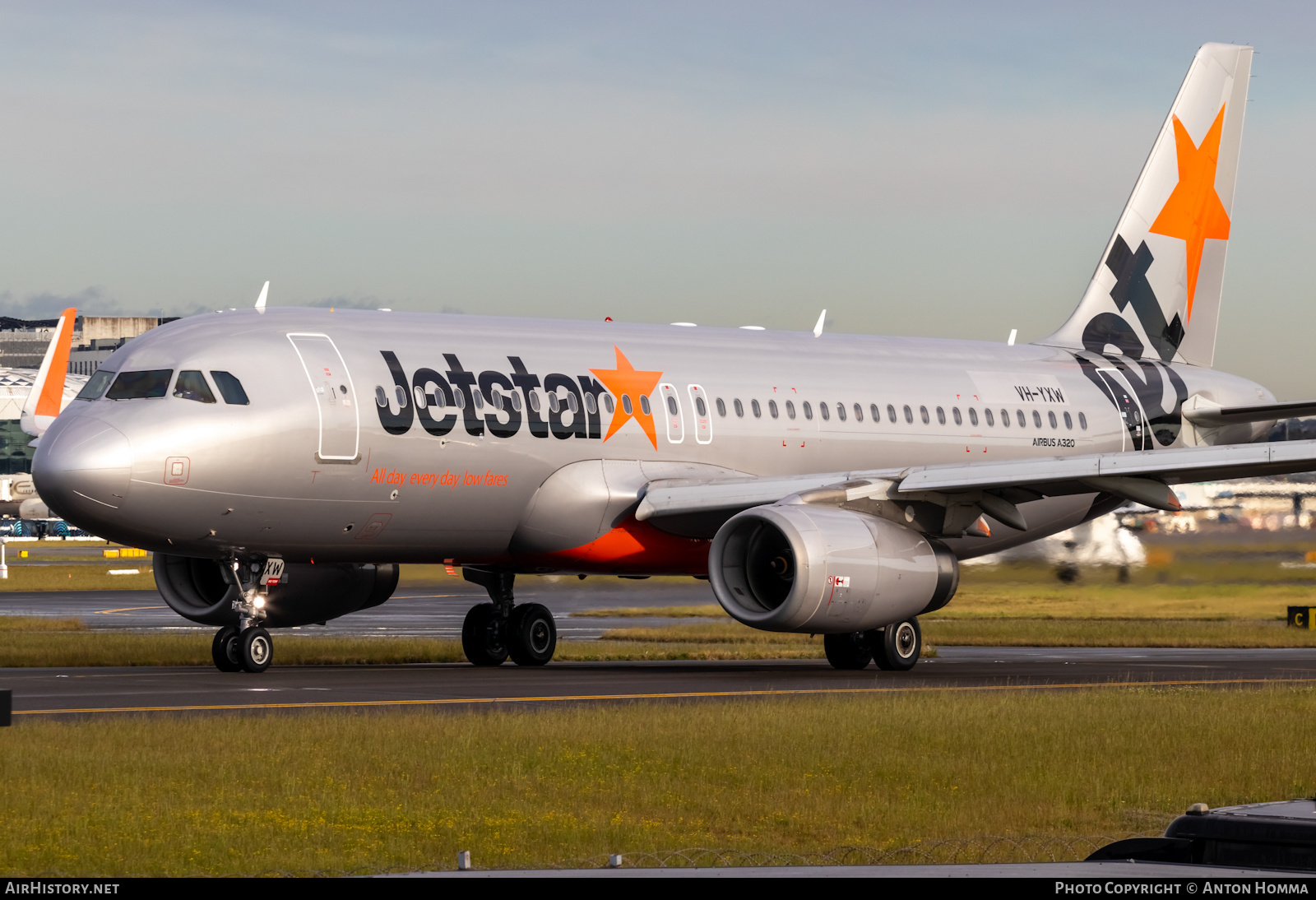 Aircraft Photo of VH-YXW | Airbus A320-232 | Jetstar Airways | AirHistory.net #502328