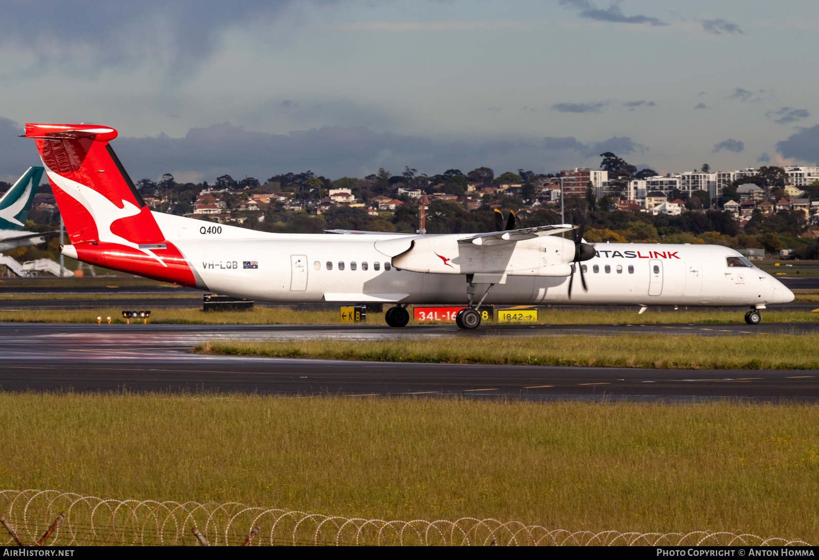 Aircraft Photo of VH-LQB | Bombardier DHC-8-402 Dash 8 | QantasLink | AirHistory.net #502338