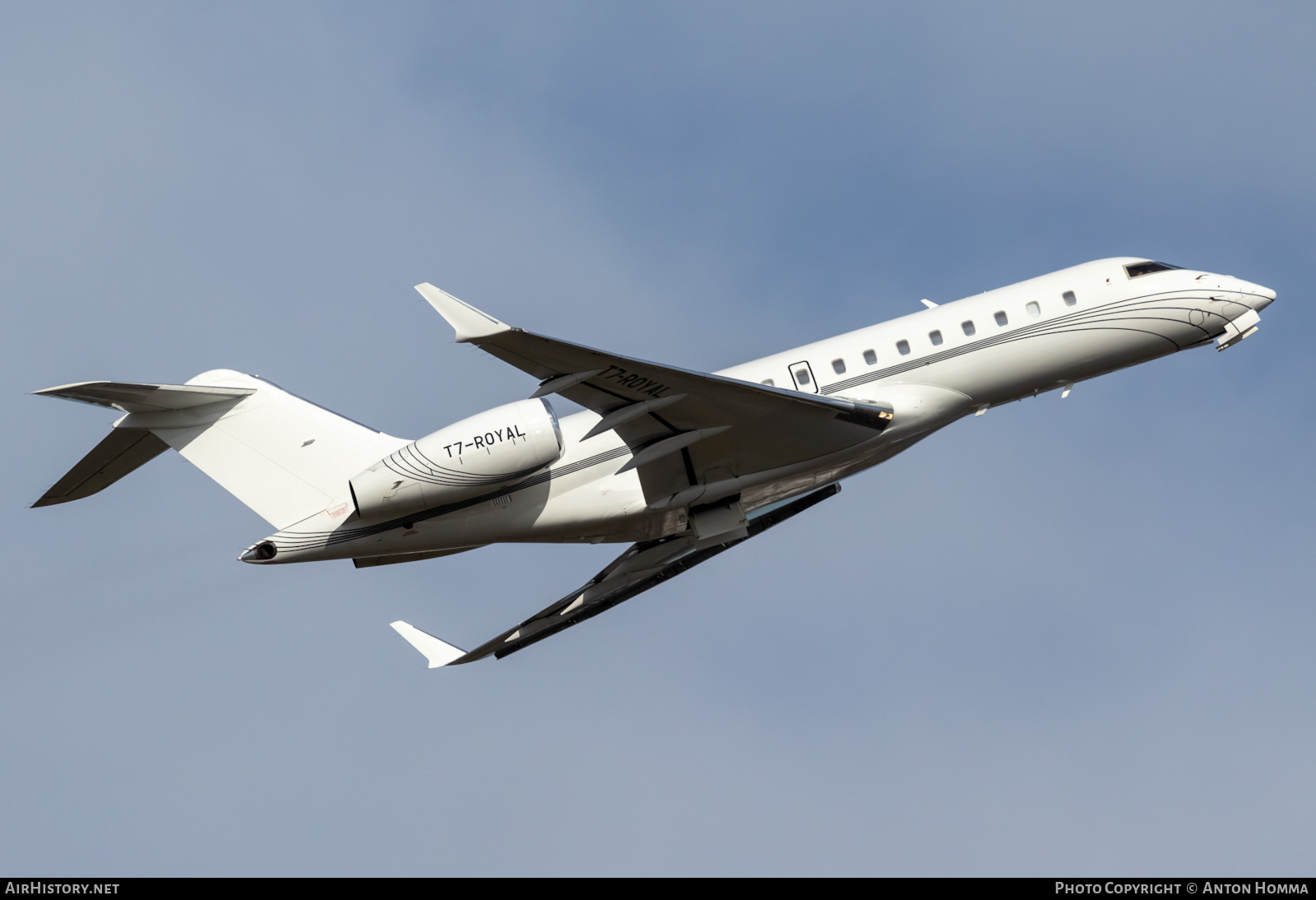 Aircraft Photo of T7-ROYAL | Bombardier Global 5000 (BD-700-1A11) | AirHistory.net #502361