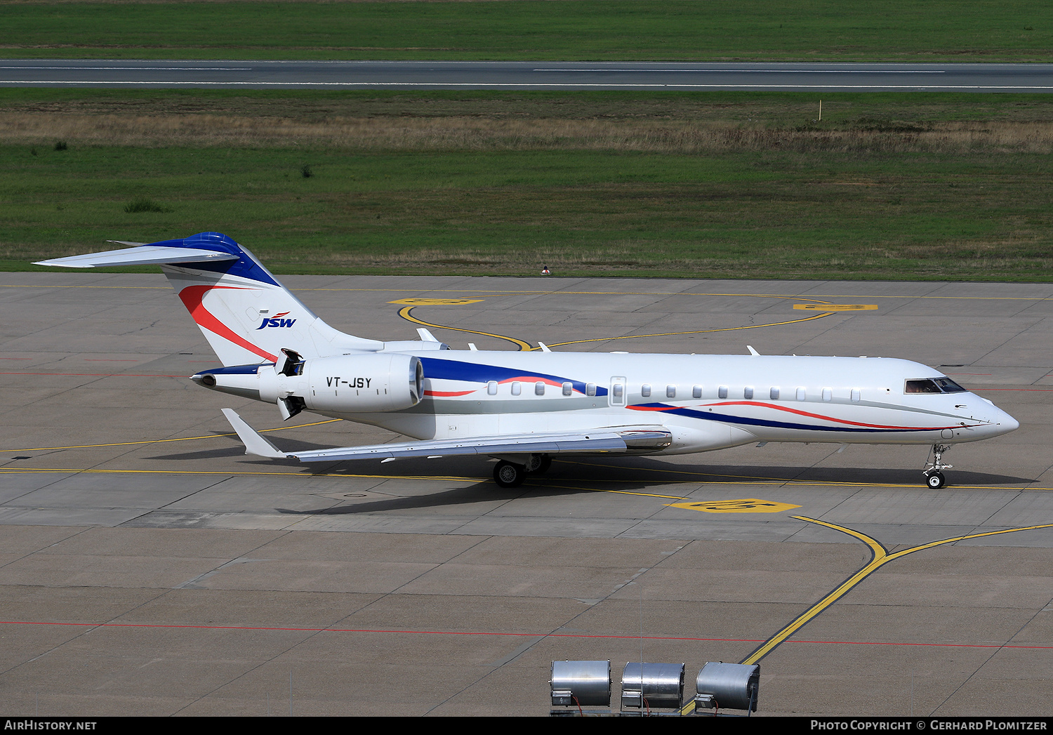Aircraft Photo of VTJSY Bombardier Global 6000 (BD7001A10