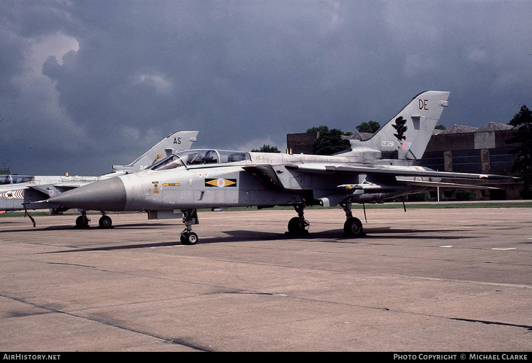 Aircraft Photo of ZE251 | Panavia Tornado F3 | UK - Air Force | AirHistory.net #502449