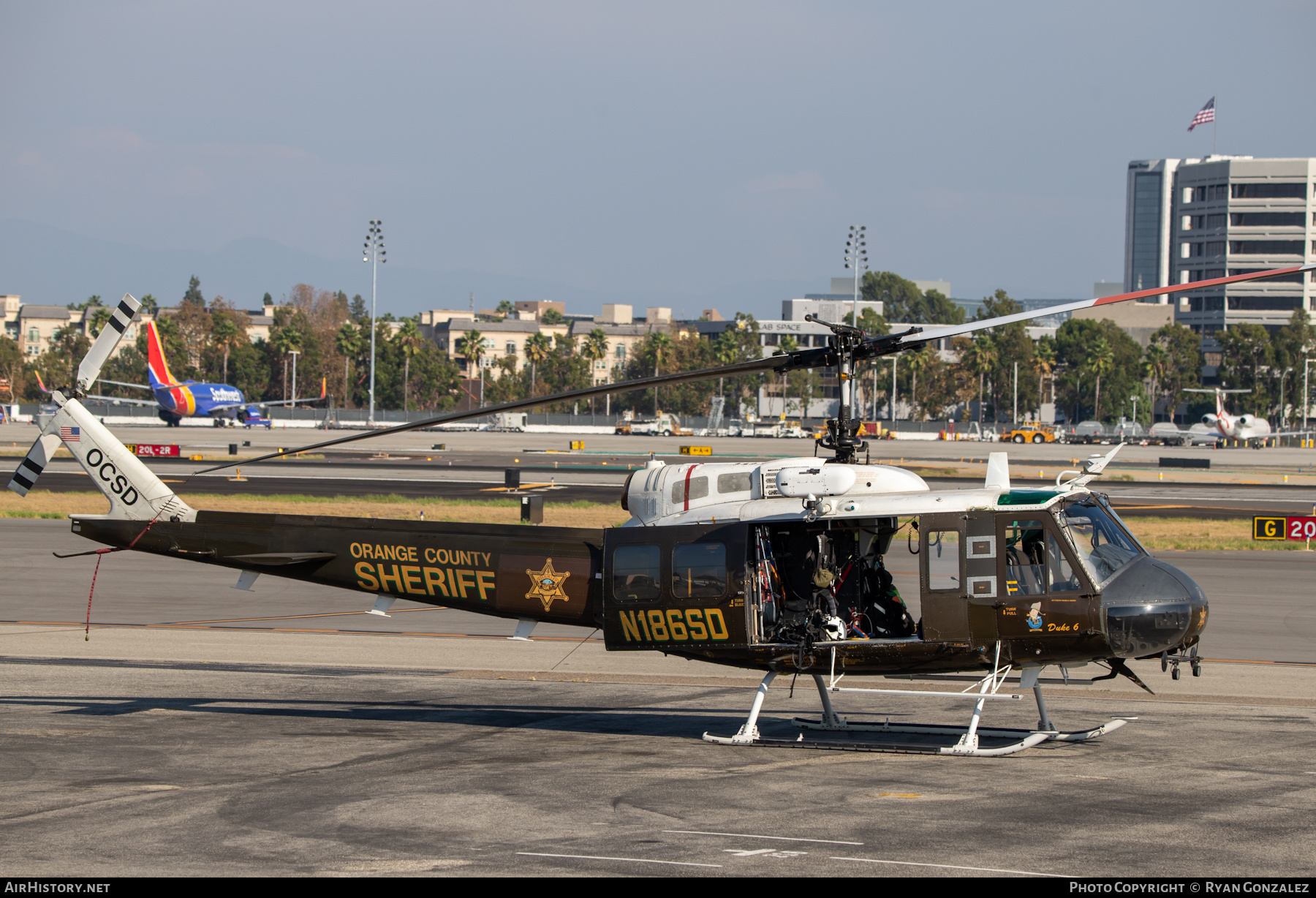 Aircraft Photo of N186SD | Bell UH-1H Iroquois | Orange County Sheriff | AirHistory.net #502587