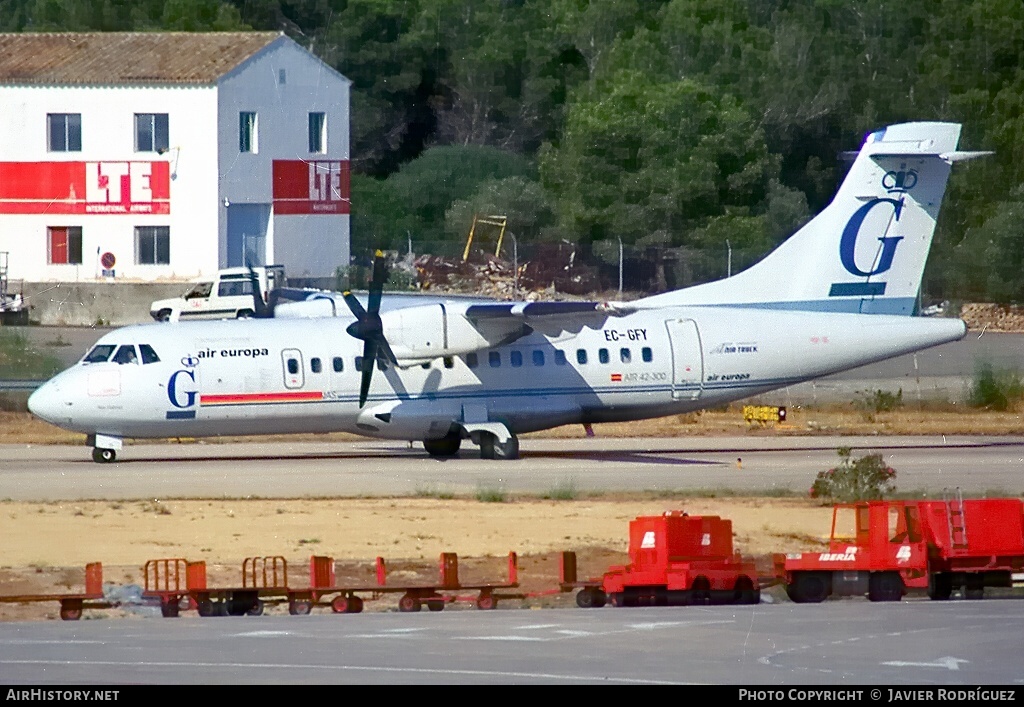 Aircraft Photo of EC-GFY | ATR ATR-42-320 | Air Europa | AirHistory.net #502603