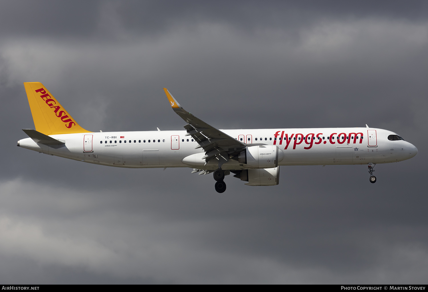 Aircraft Photo of TC-RBI | Airbus A321-251NX | Pegasus Airlines | AirHistory.net #502684