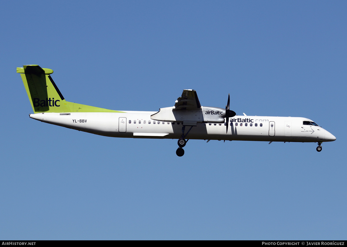 Aircraft Photo of YL-BBV | Bombardier DHC-8-402 Dash 8 | AirBaltic | AirHistory.net #502831