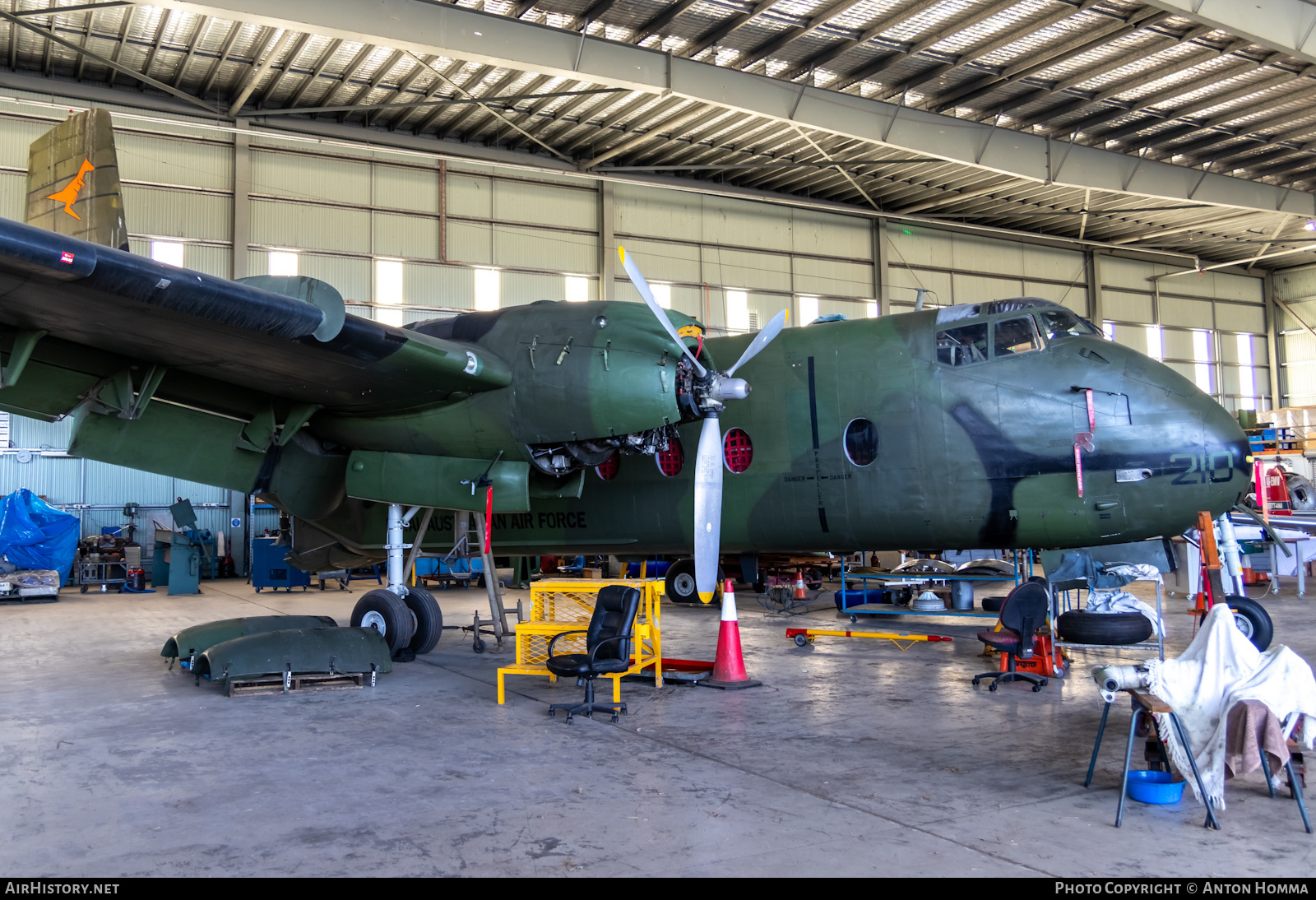 Aircraft Photo of VH-VBA / A4-210 | De Havilland Canada DHC-4 Caribou | Australia - Air Force | AirHistory.net #502847