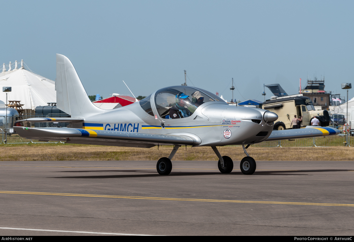 Aircraft Photo of G-HMCH | Evektor-Aerotechnik EV-97 EuroStar SL | AirHistory.net #502959