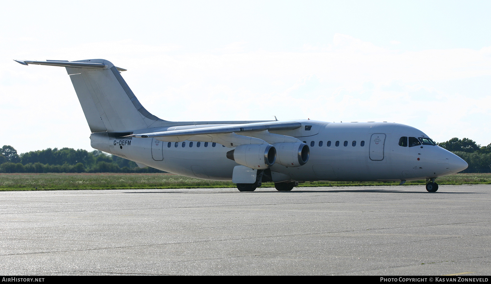 Aircraft Photo of G-DEFM | British Aerospace BAe-146-200 | AirHistory.net #503046