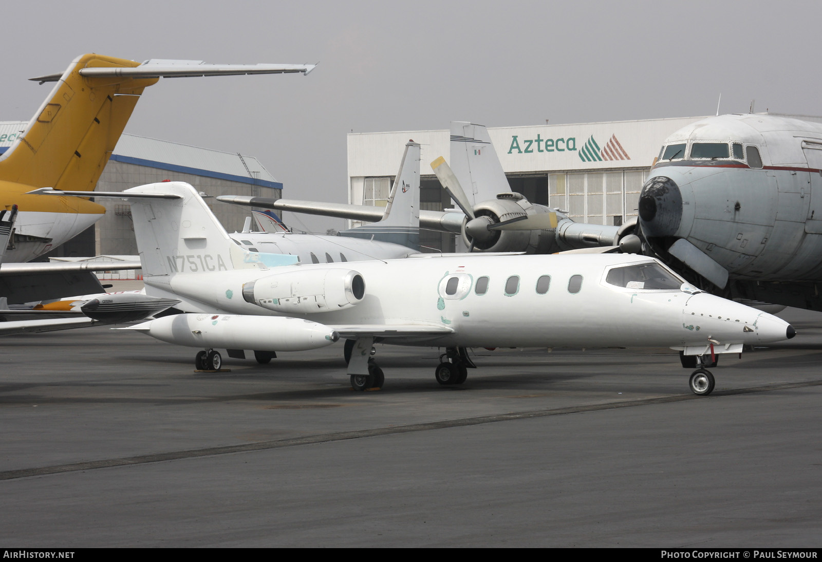 Aircraft Photo of N751CA | Gates Learjet 25B | AirHistory.net #503057
