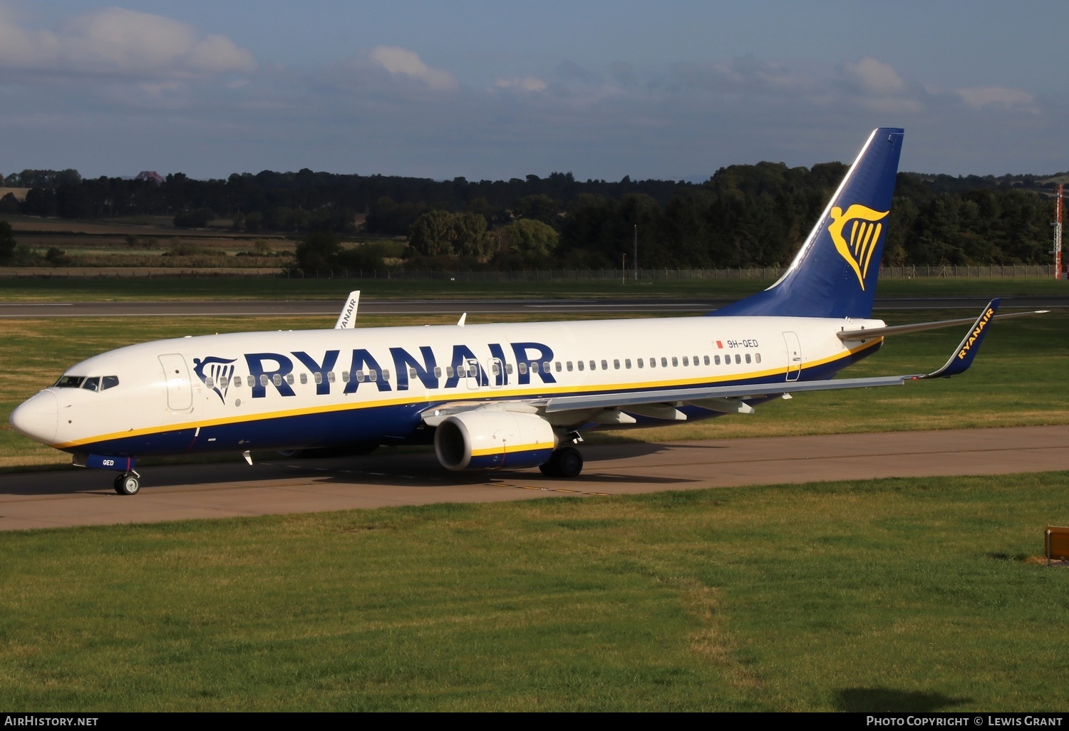Aircraft Photo of 9H-QED | Boeing 737-800 | Ryanair | AirHistory.net #503120