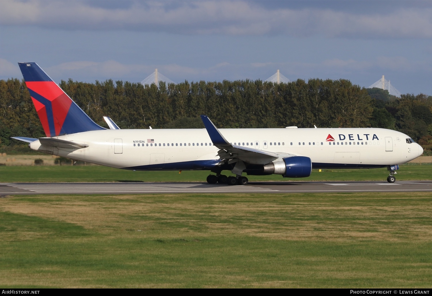 Aircraft Photo of N191DN | Boeing 767-332/ER | Delta Air Lines | AirHistory.net #503122