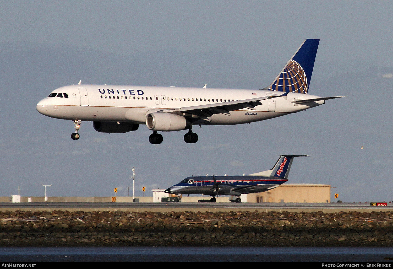 Aircraft Photo of N436UA | Airbus A320-232 | United Airlines | AirHistory.net #503370