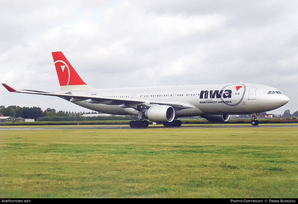 Aircraft Photo of N852NW | Airbus A330-223 | Northwest Airlines | AirHistory.net #503546