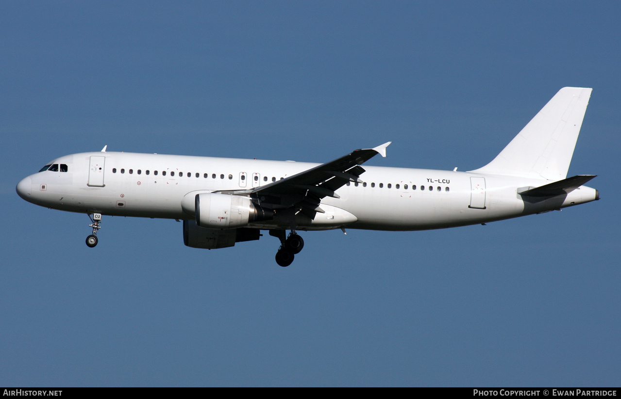 Aircraft Photo of YL-LCU | Airbus A320-214 | AirHistory.net #503637